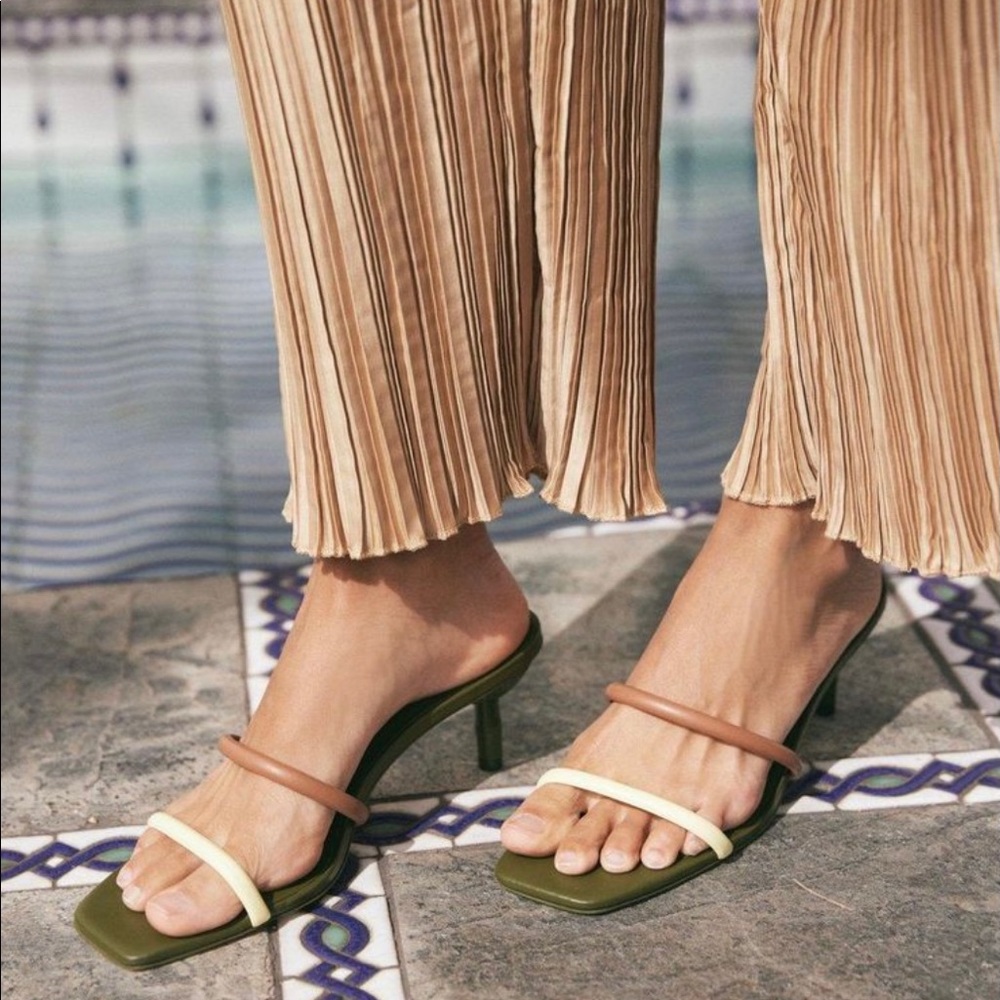 CULTGAIA BRAN NEW SOL SANDAL
